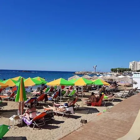 Seafront In Chania 7 דירה